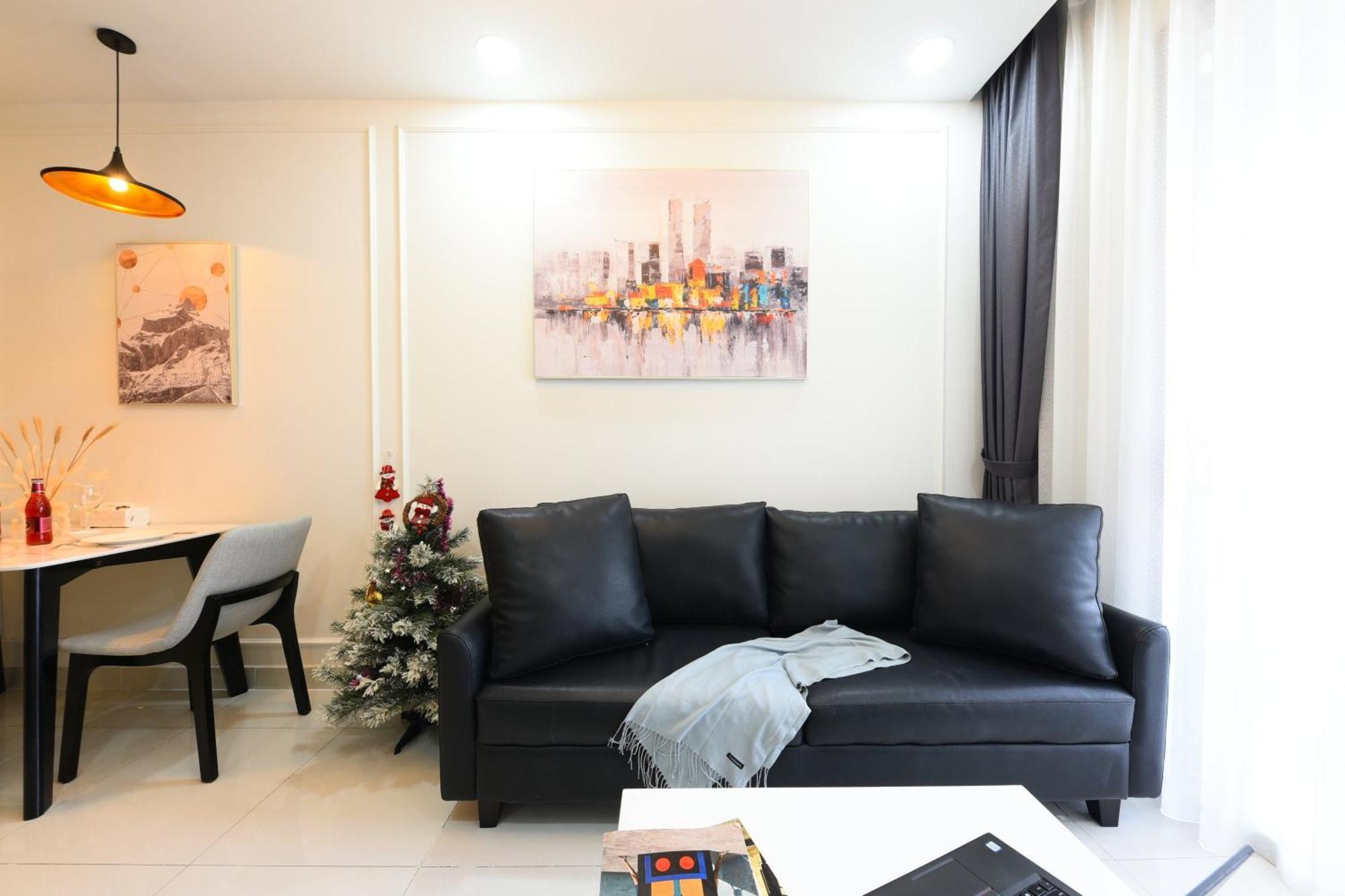 Saigon Royal Appartement *